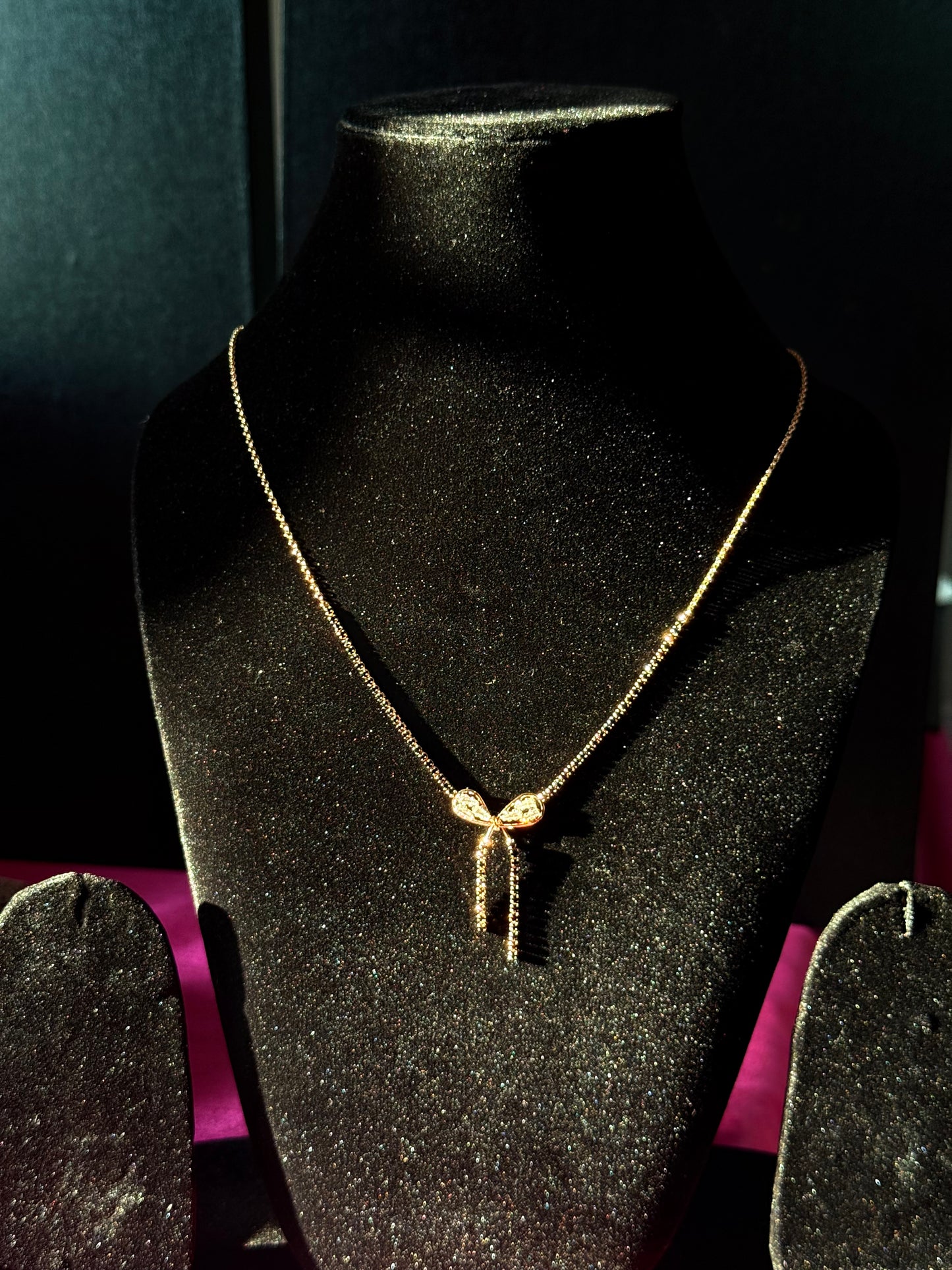 Timeless Bow Necklace