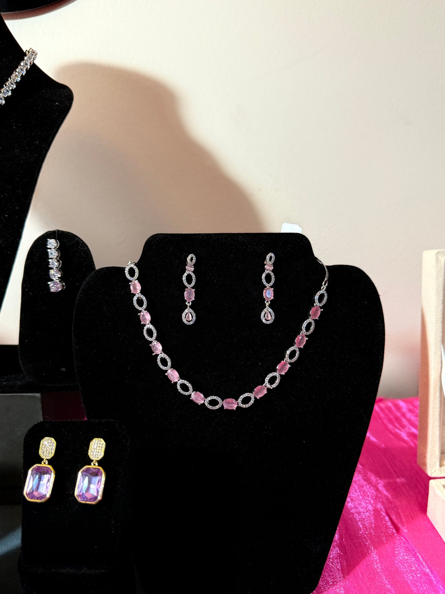 Elegant American diamond necklace✨