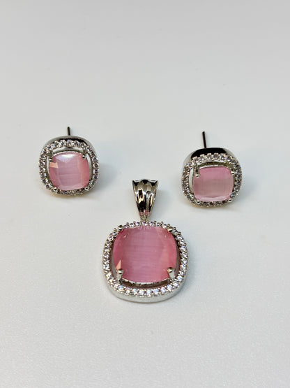 Blush Radiance Necklace Set