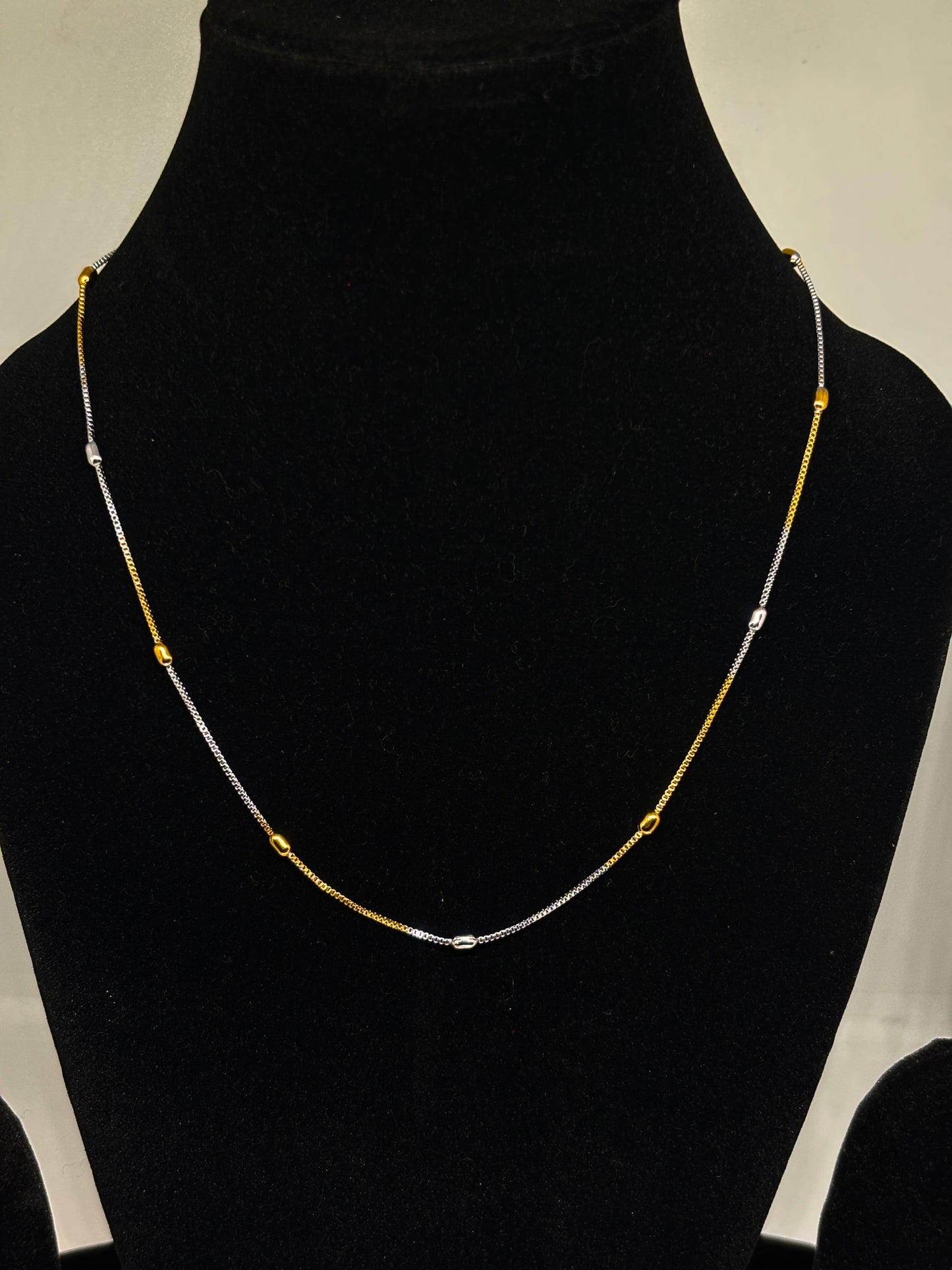 Dual-Tone Elegance Necklace