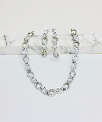 Elegant American diamond necklace✨