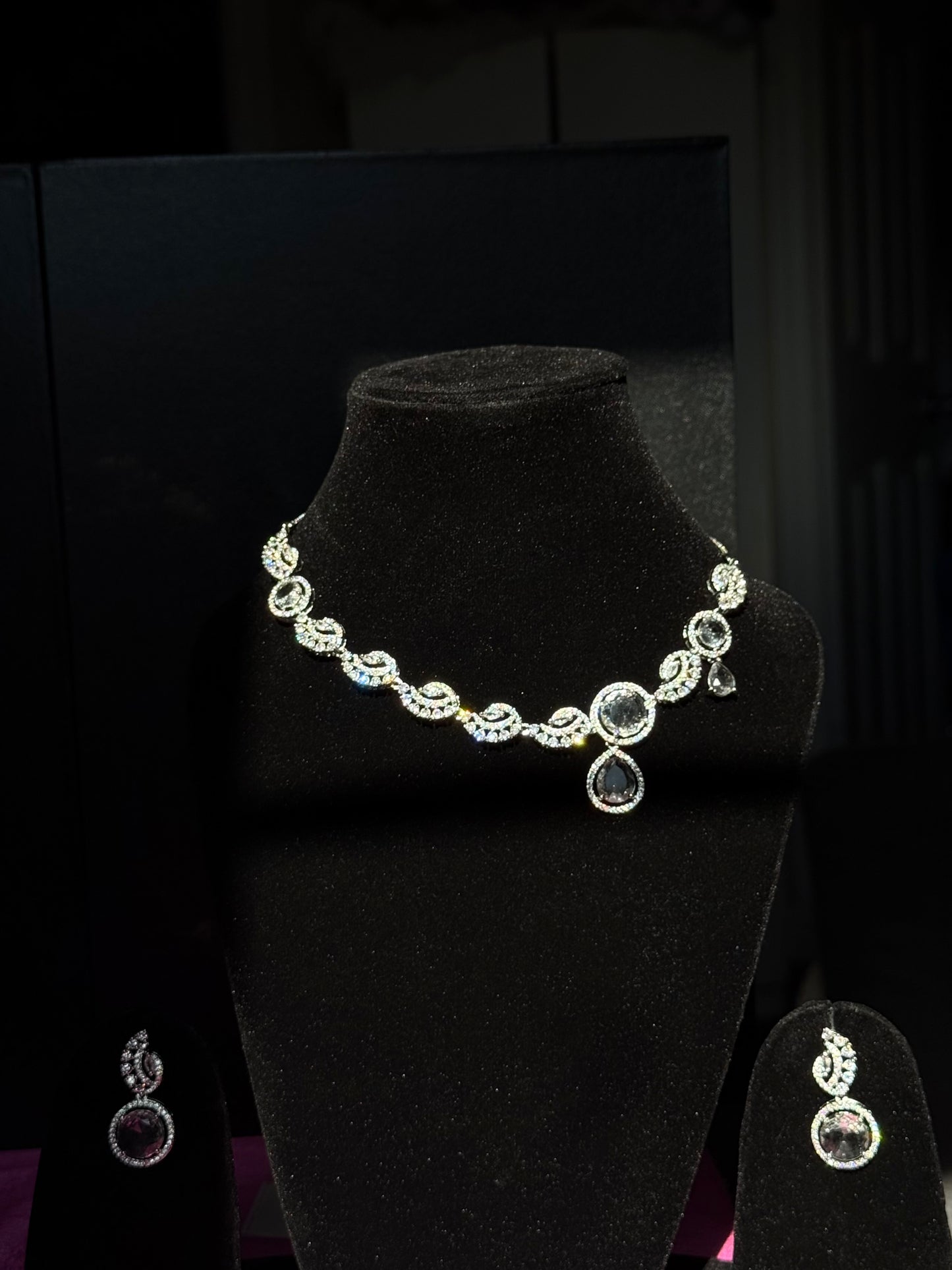 Regal Radiance Necklace Set