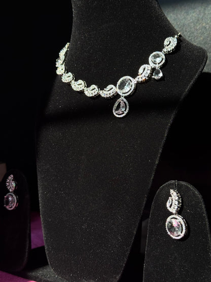 Regal Radiance Necklace Set