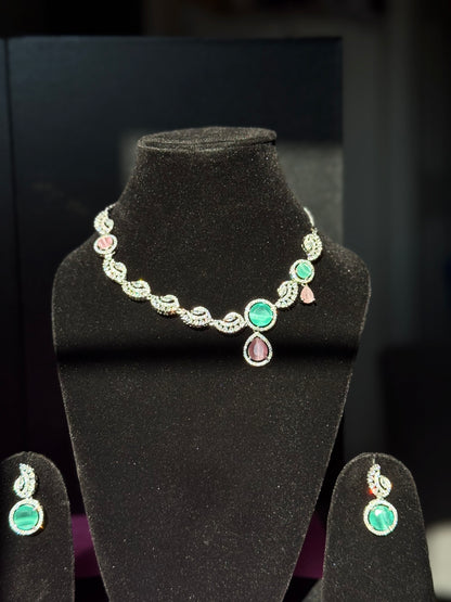 Regal Radiance Necklace Set