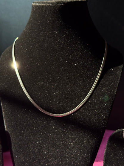 Snake skin Glow Sleek Chain