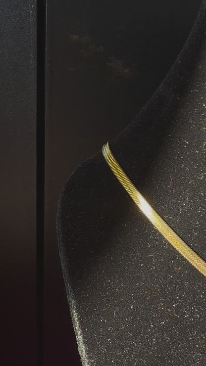 Snake skin Glow Sleek Chain